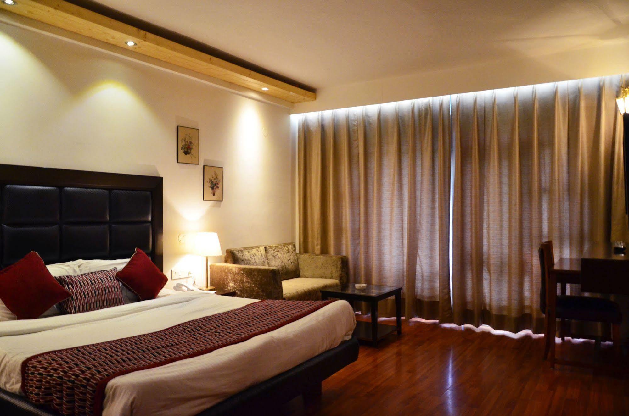 Hotel Manali Heights Exterior foto